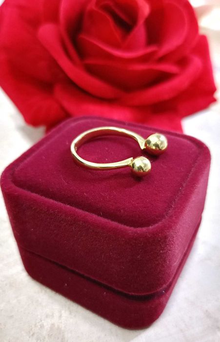 Złoty pierścionek p.585/2,35g