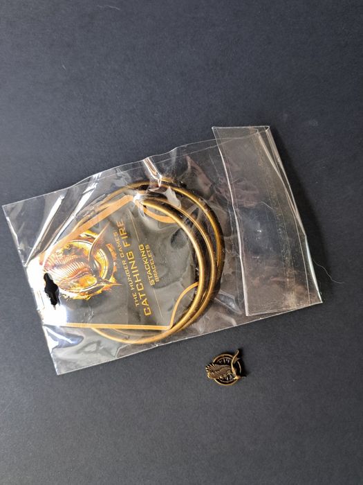 The Hunger Games stacking braceletes Jogos da Fome braceletes NECA NEW