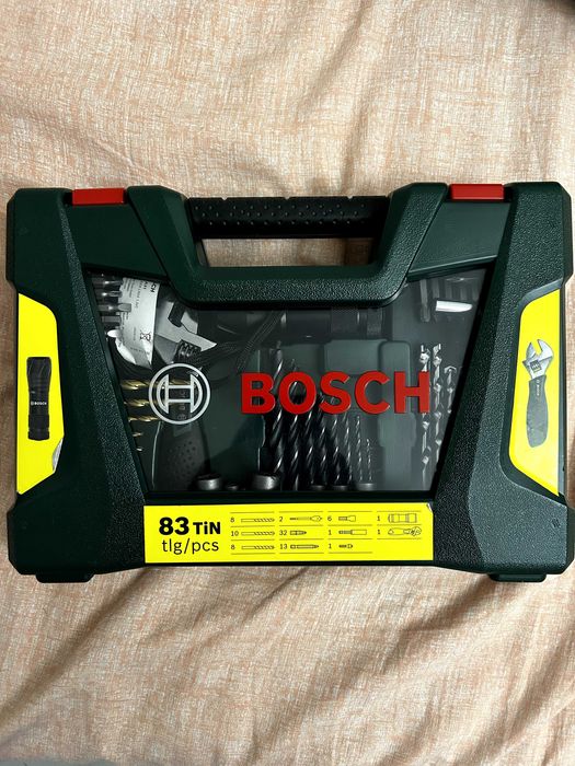 Parafusadeira Bosch Easy Drill 18V-40 + Maleta Bosch (83 peças)