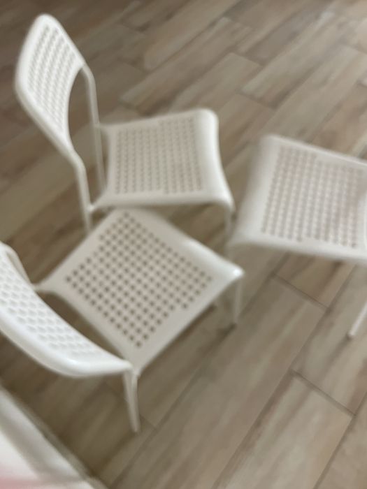 3 cadeiras do Ikea