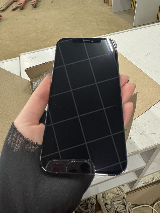 Айфон 12 про, б/в , в гарному стані