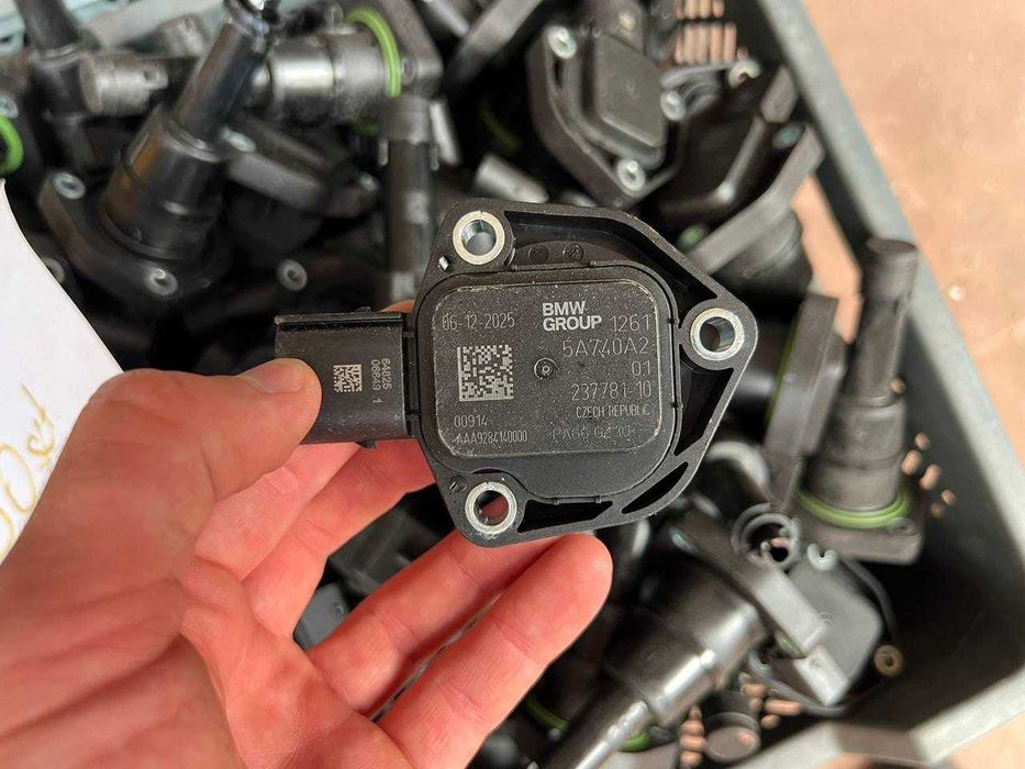 Датчик рівня масла BMW G01 G02 G05 G06 G07 G20 G30 G21 G30 G15 G16 G45 G60 G22 G70 F48 уровня датчік оригінал новий БМВ Г01 Г02 Г05 Г06 Г07
