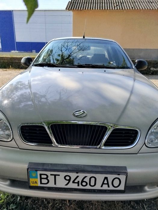 Автомобіль Daewoo Lanos