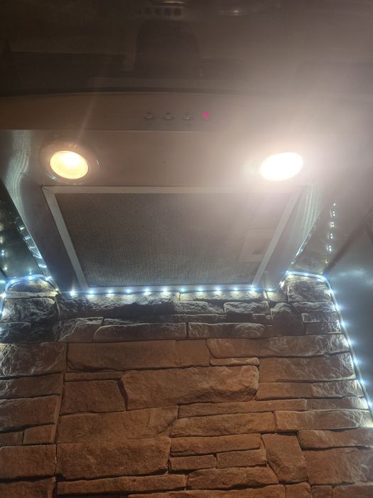 Okap kuchenny srebny