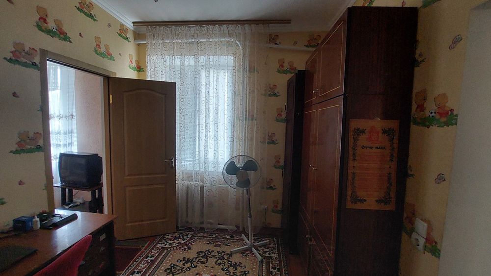 Продам будинок. Вул.Старицького,32.