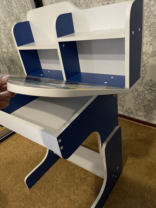 Дитяча шкільна парта