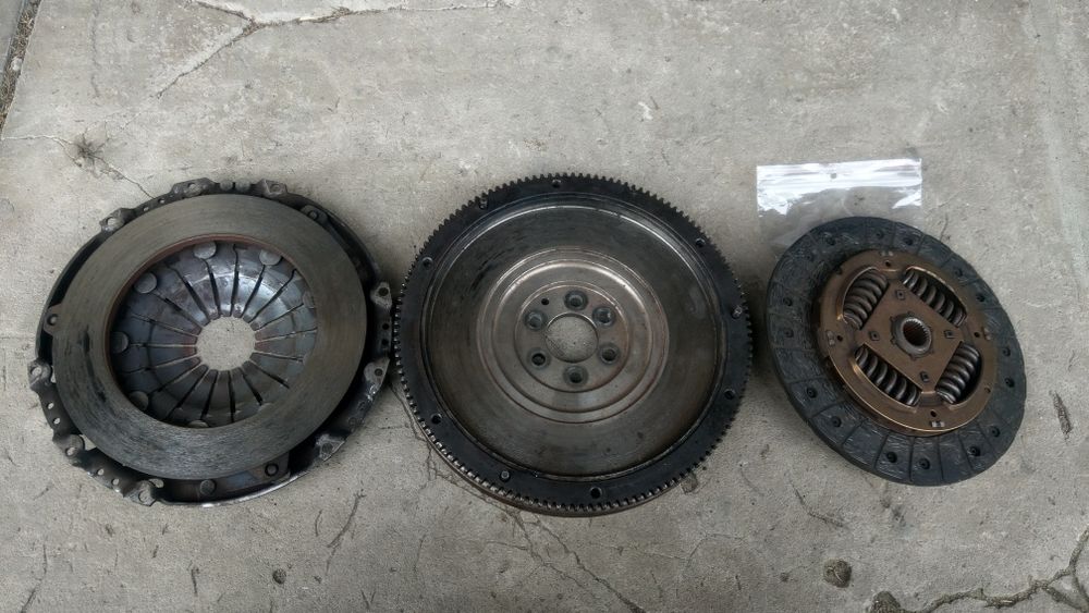 Sprzęgło sztywne jednomas VW Golf IV 4 5 V Bora Audi A3 8L 8P Touran Leon I II Octavia 1.9 TDI skrzynia 5 biegowa