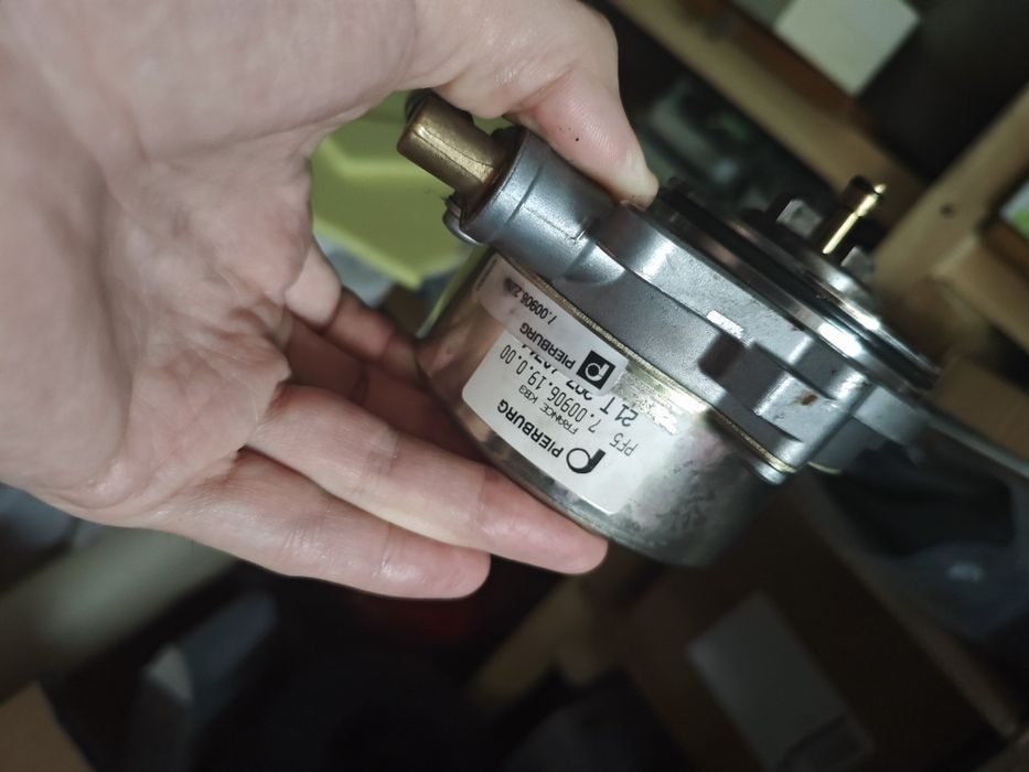 Вакуумний насос Pierburg 7.00906.22.0 7.00906.19.0