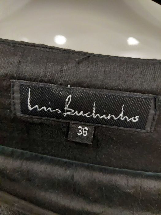 Saia preta Luís Buchinho