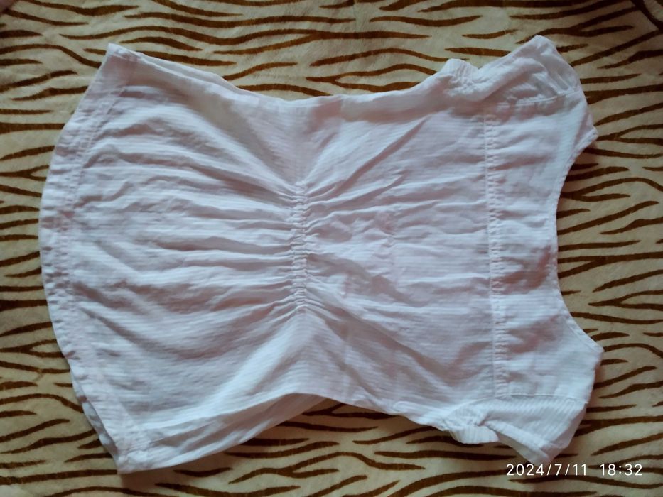 Bluzeczka dziewczęca 128cm
