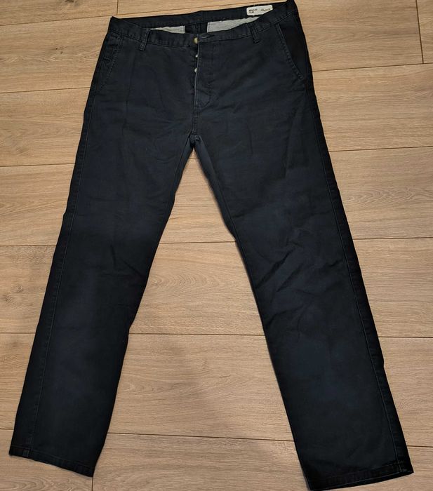 Ciemne spodnie męskie materiałowe slim fit pas 88 rozm. 34/30