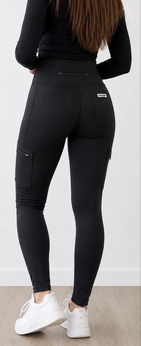 Nowe Spodnie trekingowe legginsy Wrangler ATG w kolorze czarnym. Model Cargo