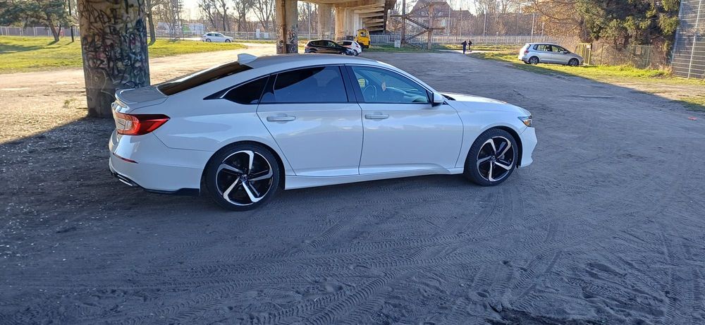 Honda Accord Honda Accord 1.5T, Xgen. Sport, biała perła