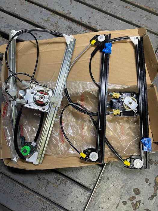 Склопідйомники на Renault всі моделі з 2000 по 2020 рік