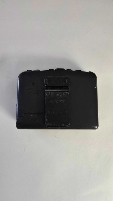 • Walkman Casio WM-FX473 - Classic Vintage with Radio and Station Memory!64284489210498122