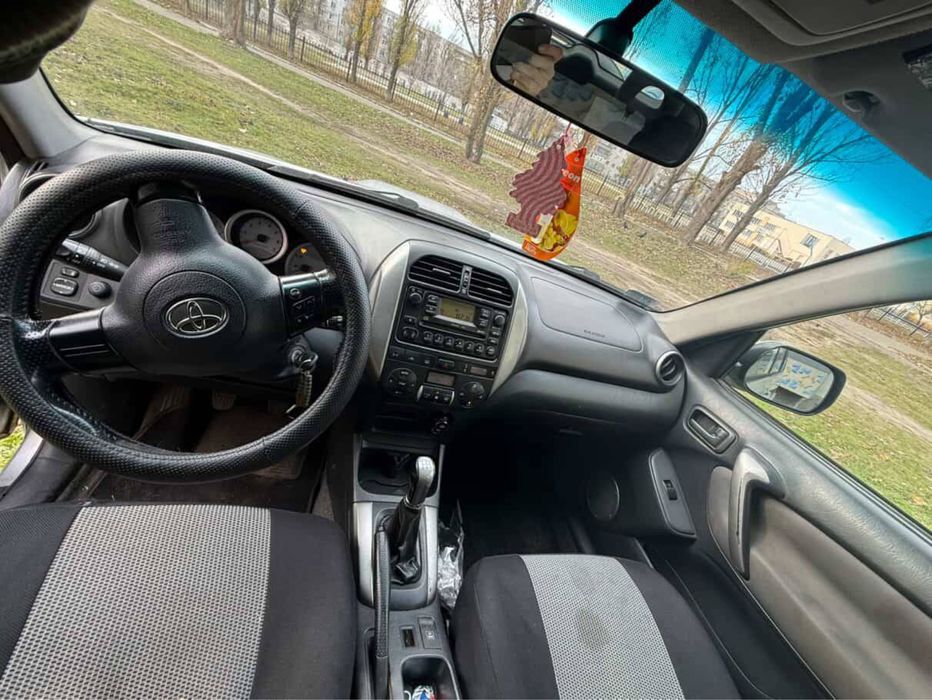 Продам Toyota Raf4