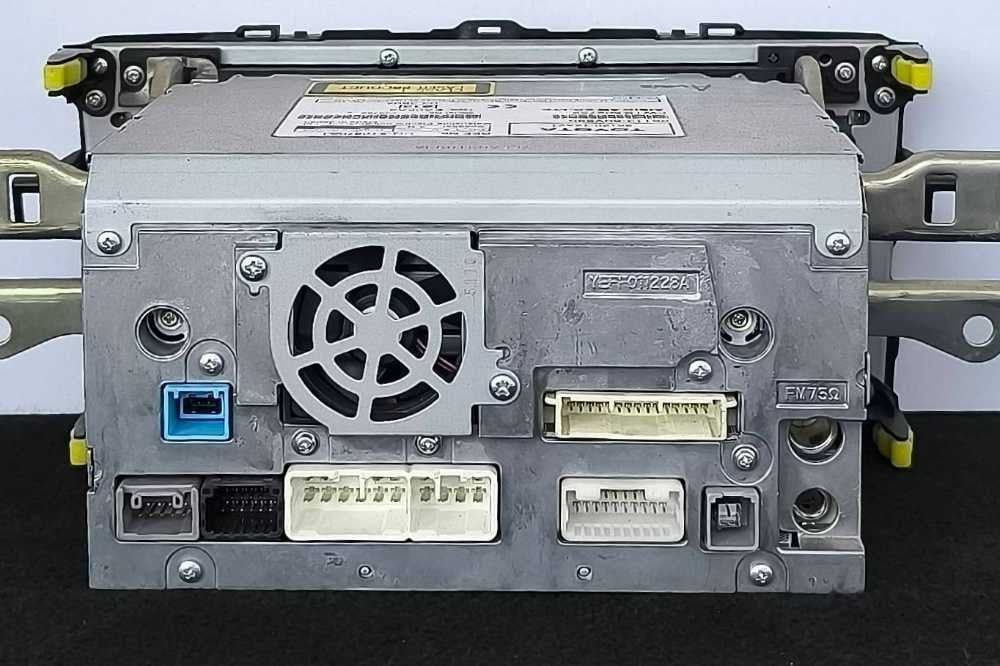 Rádio / Auto Rádio 86120-12A21 - TOYOTA AURIS