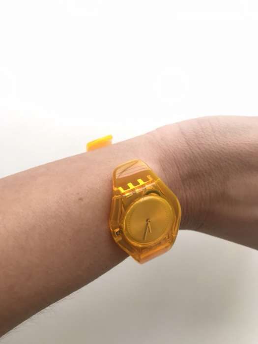 Relógio Swatch (laranja)