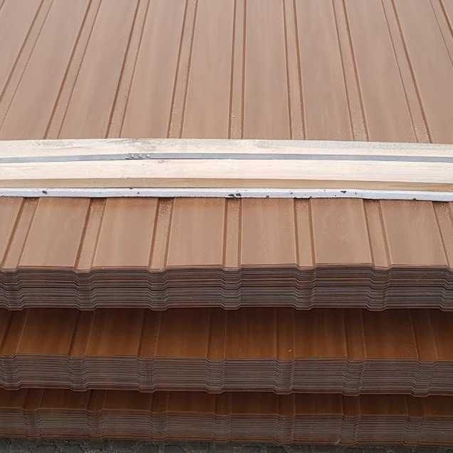 Blacha Trapezowa Drewnopodobna podbitka podsufitówka T7 Złoty Dąb