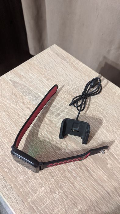 Amazfit bip смарт часы