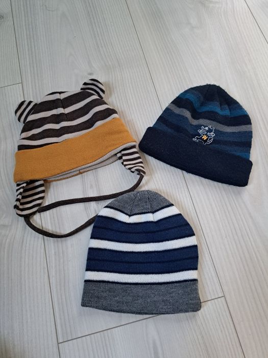 Czapki chłopięce r.74/80