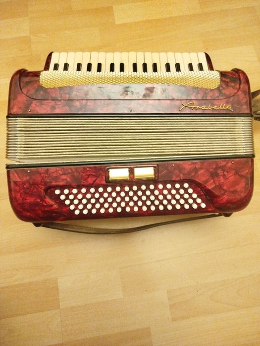 Akordeon Arabella 80 basów