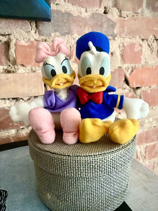 Donald & Daisy Walt Disney
