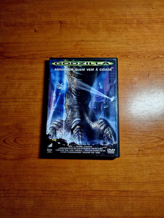 GODZILLA (Matthew Broderick/Jean Reno) Adivinhem quem vem à Cidade...