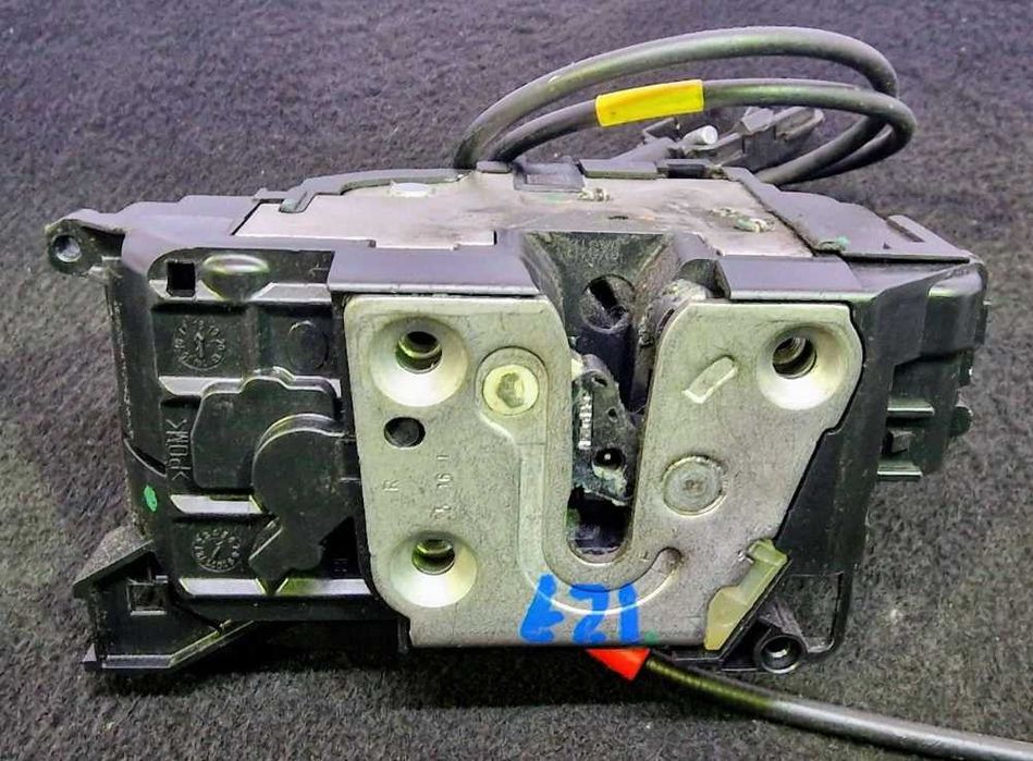 Fechadura / Fecho Porta Frente Direito 8200497604F - RENAULT KANGOO Express