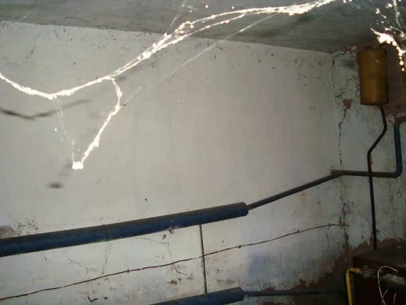 ПРОДАЖ -  Котельня, гаражі в кількості 6 шт., площею 147,2 кв.м.