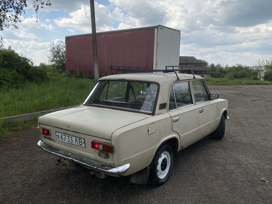 ВАЗ 21013 у хорошому стані