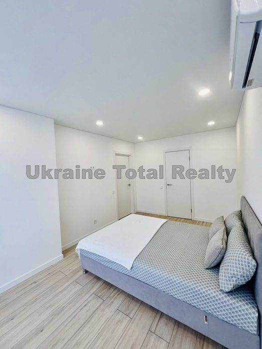 ЖК 4U 2к квартира в новому ЖК біля метро Академмістечко! Вул Наумова 1