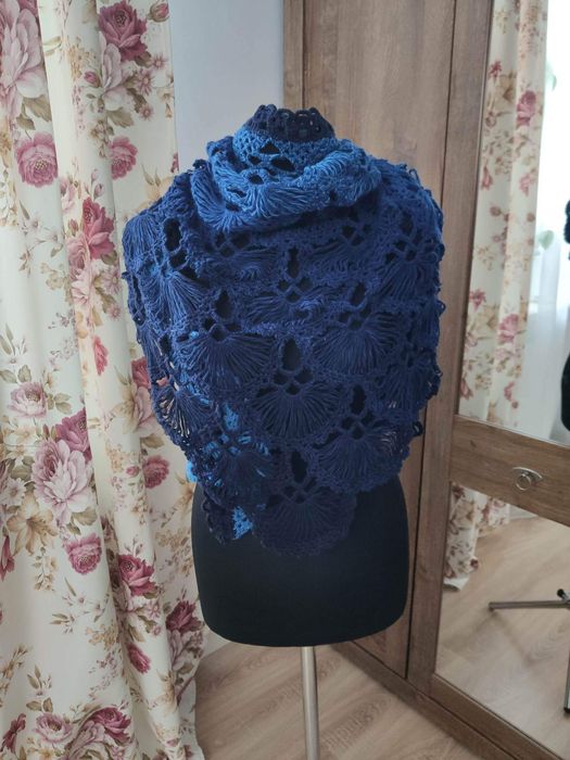 Ręcznie robiona chusta ,,wachlarze,,