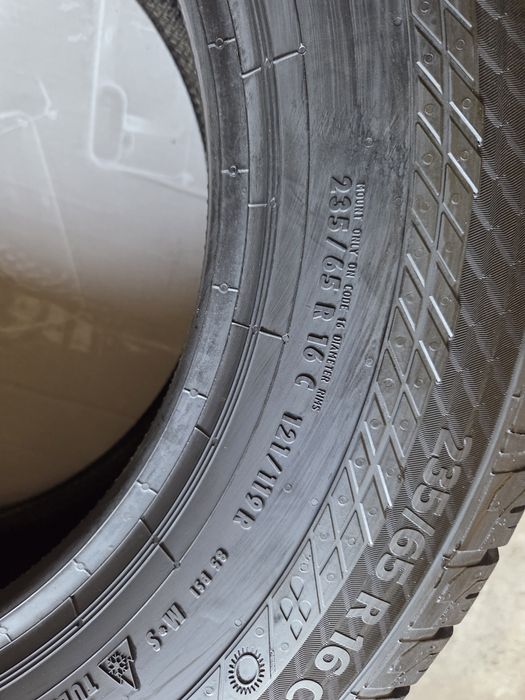 opony  nowe 235/65R16 C Continental VANCONTACT 4SEASON