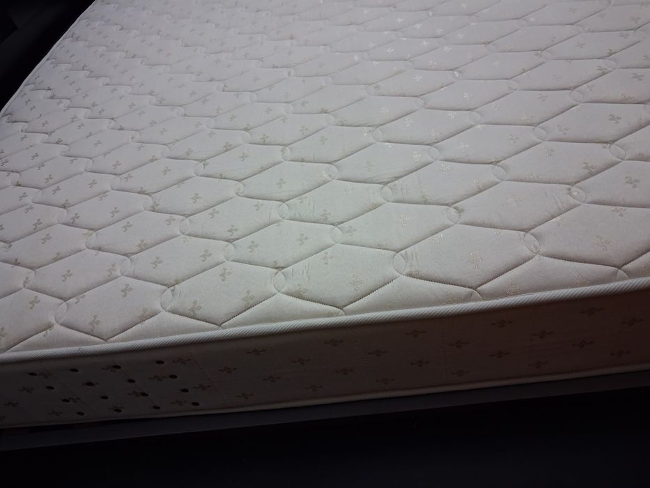 Colchão usado para venda em óptimo estado.