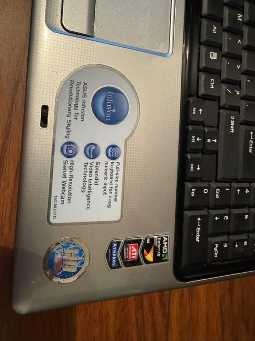 Laptop ASUS M51T – AMD Turion X2,
