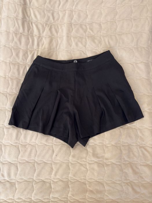 Шорти чорні класичні