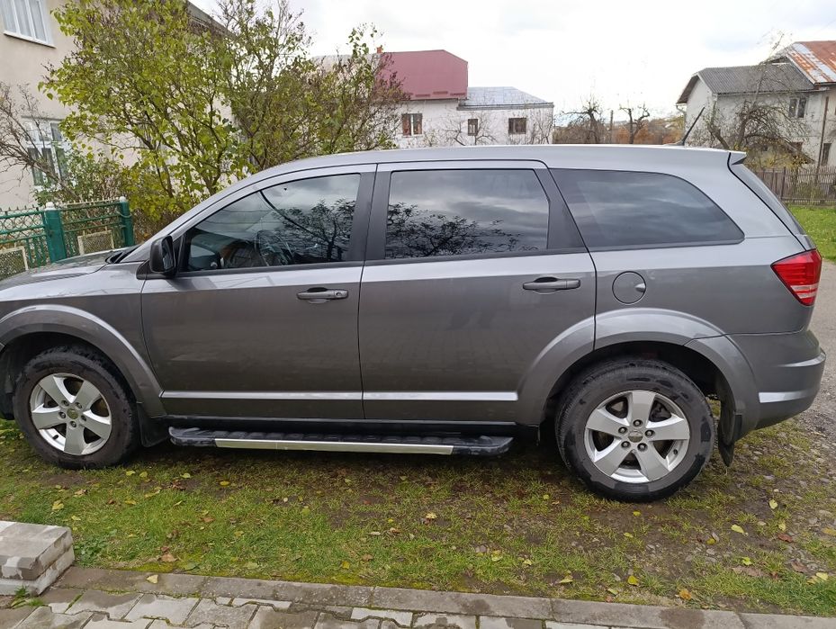 Продам Додж Джорні.