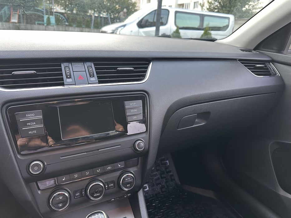 Skoda Octavia 1.4 tsi мкпп 2015