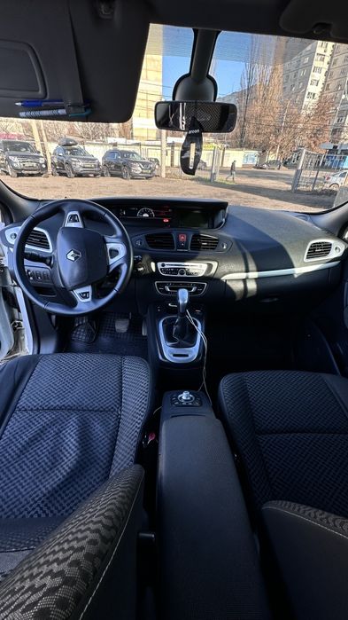 Renault Scenic 2011