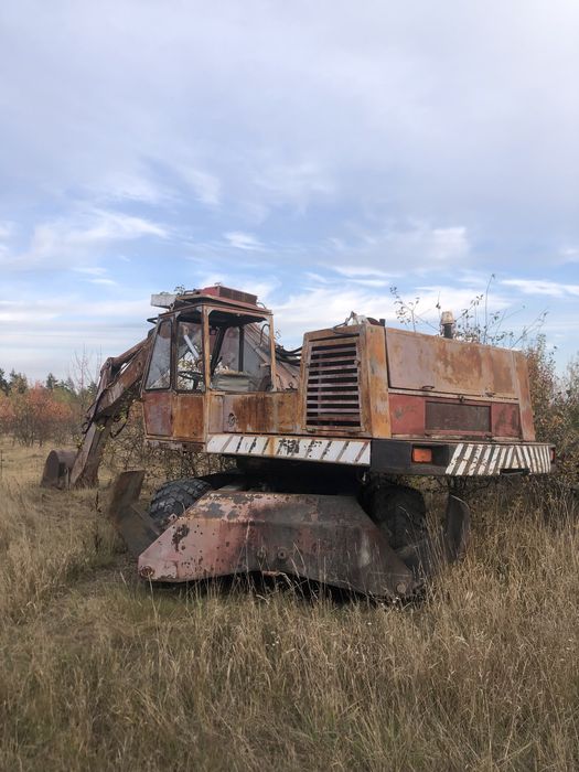 Экскаватор.