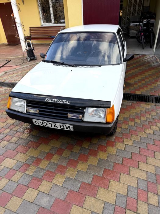 Продам автомобіль Таврія