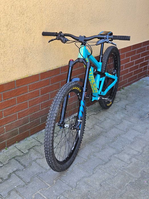 Dartmoor Blackbird Junior 26" DT Manitou MAXXIS