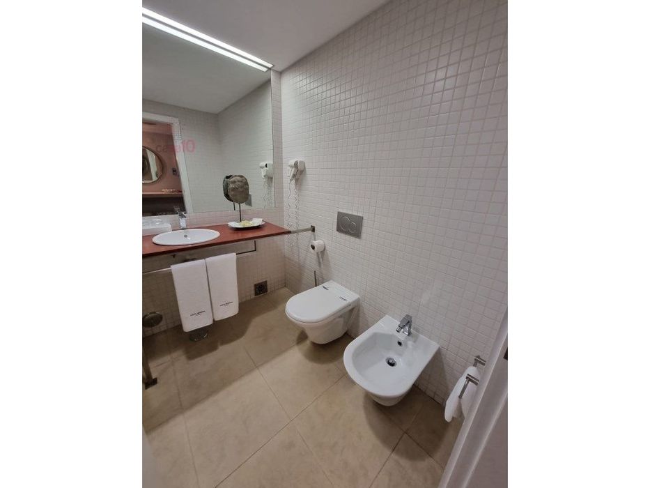 Vende-se Apartamento T1 em Resort de Luxo, Portimão