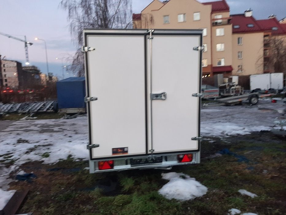 Przyczepka Kontener  Marki "WIOLA" .