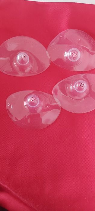 Накладки на грудь силиконовые 4 шт