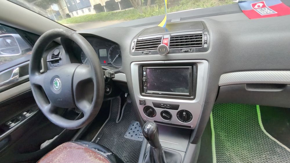 Продається автомобіль.