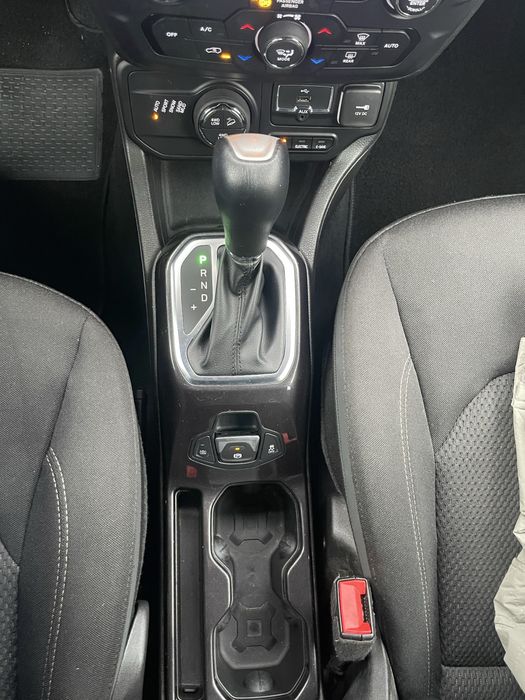 Renegade 4Xe Híbrido - 2021