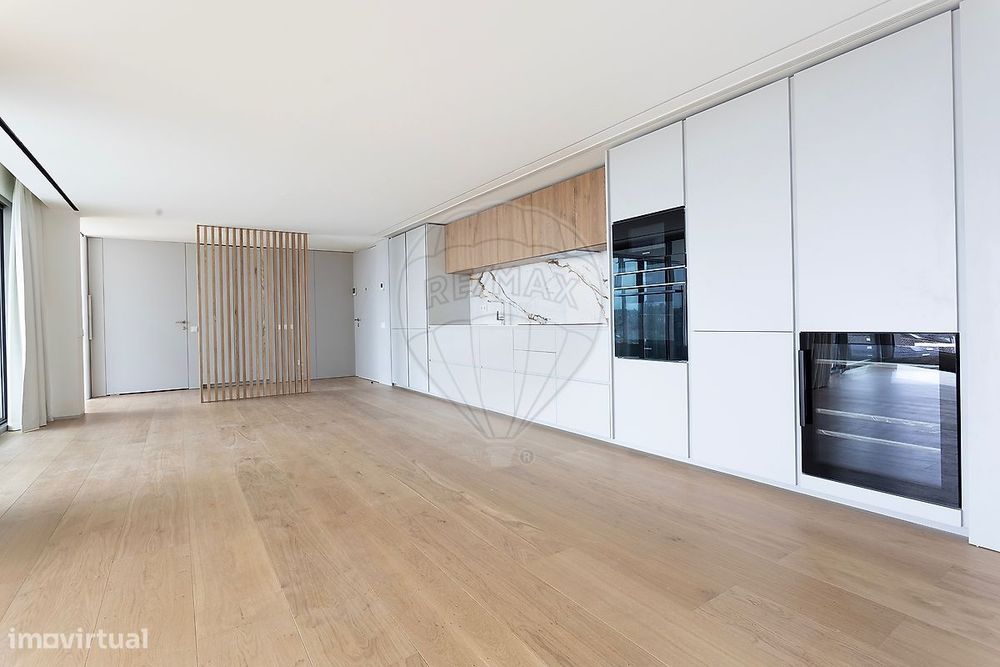 Apartamento T4 para venda