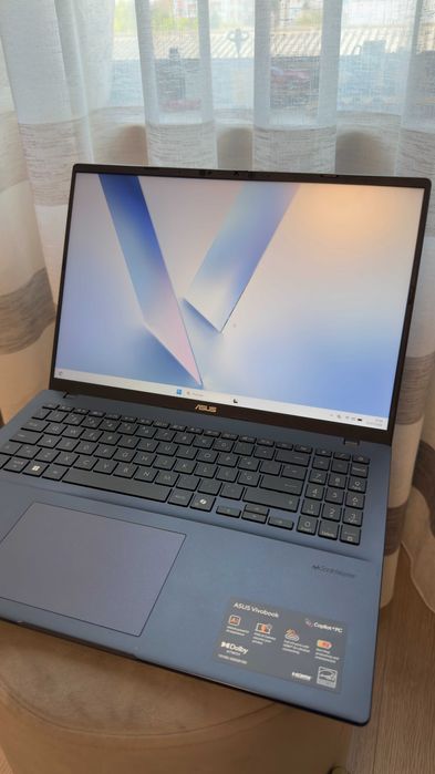 ASUS Vivobook 16 16GB/1TB Snapdragon X - Copilot+ PC - ainda com caixa